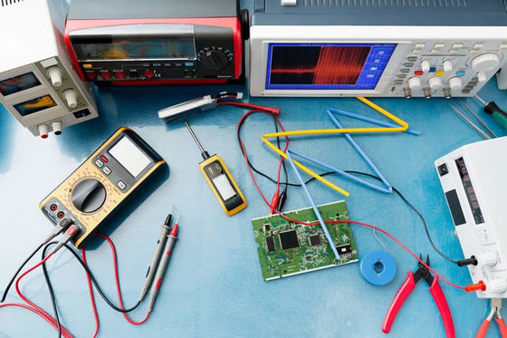 Épreuve d'équipement électrique de protection contre la propagation du feu